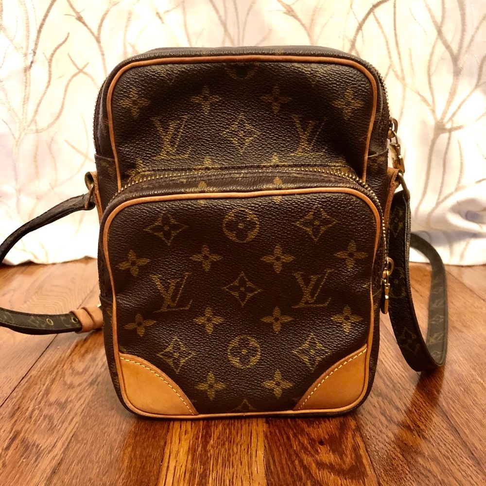 Authentic Louis Vuitton Monogram Amazon Cross-Body